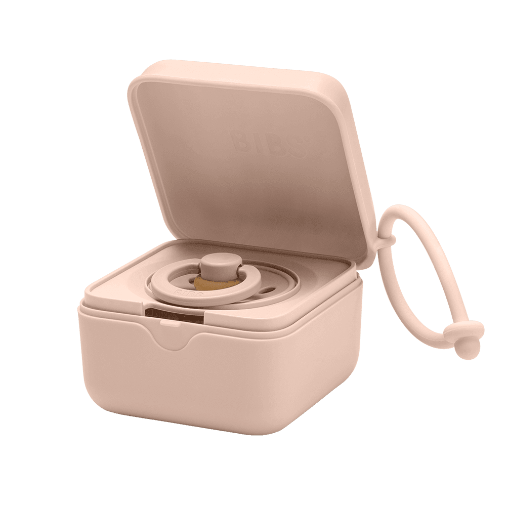BIBS Schnullerbox „Blush“ (Schnulleraufbewahrung) – MamaMilla