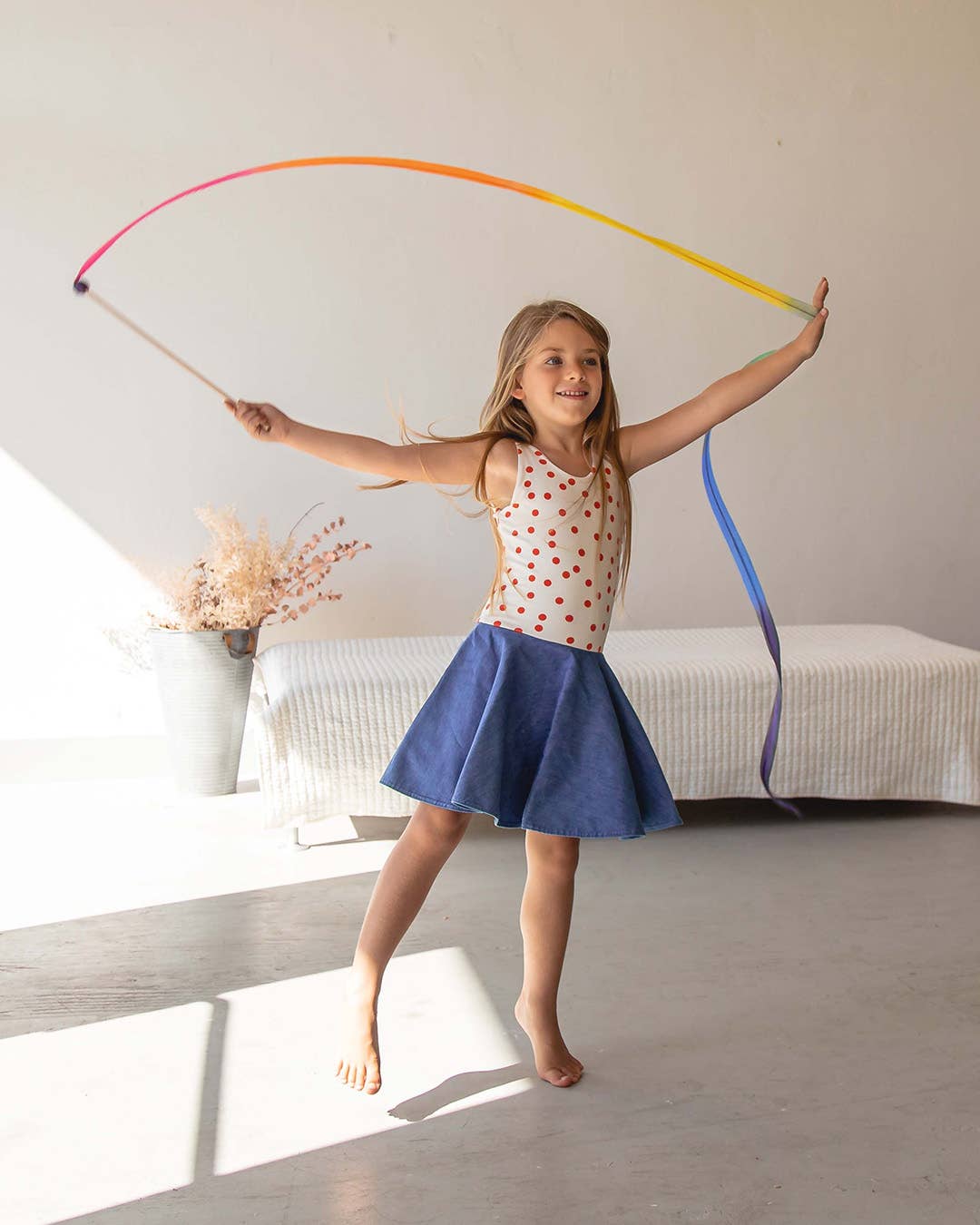 Sarahs Silk Rainbow Silk & Wood Streamer - Wand for Pretend Play - - MamaMilla