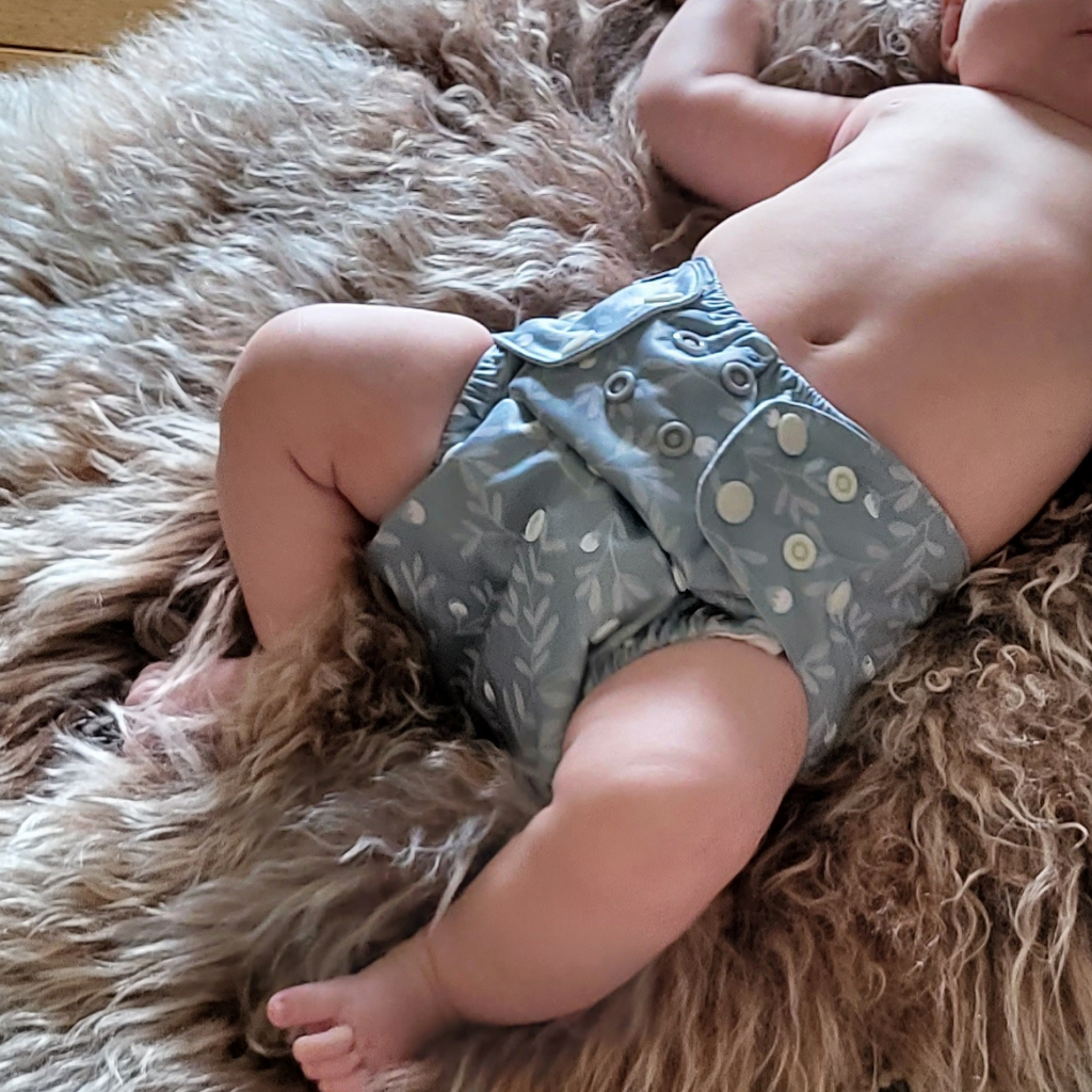 Der schwedische Wald | Taschenwindel | Schlank 3–15 kg: Dalabjörn / Keine Einlagen – – MamaMilla