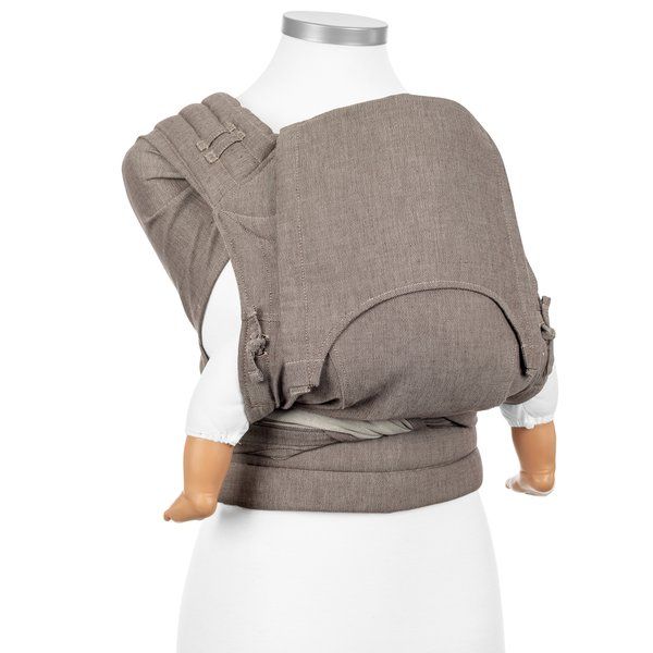 Fidella Fly Tai – Chevron/Walnuss – Baby – MamaMilla