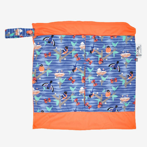 Close Wetbag Medium med To Rum - Fugle i haven - Wetbag medium - MamaMilla