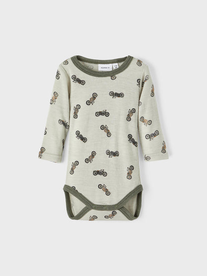Name it Body aus Wolle – Motiv – London Fog – Body – MamaMilla