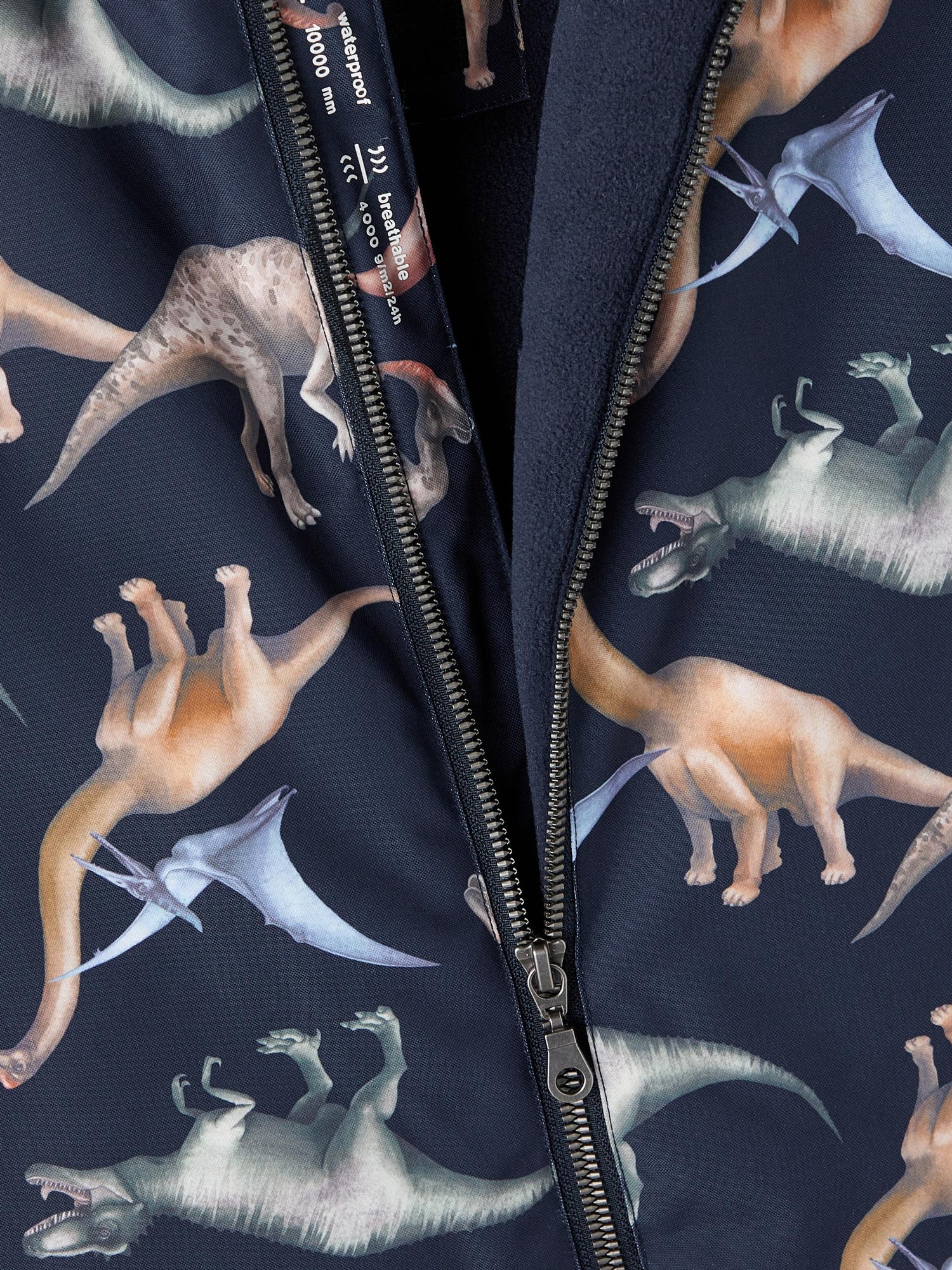 Nennen Sie es Fluganzug – Dino Dream – Fluganzug – MamaMilla