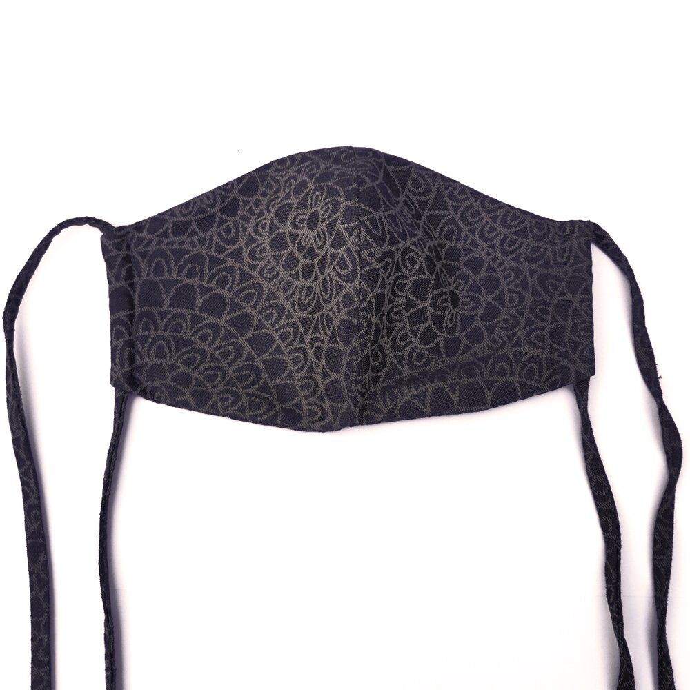 Fidella-Maske – Mosaik/Mokkabraun mit Krawatte – – MamaMilla