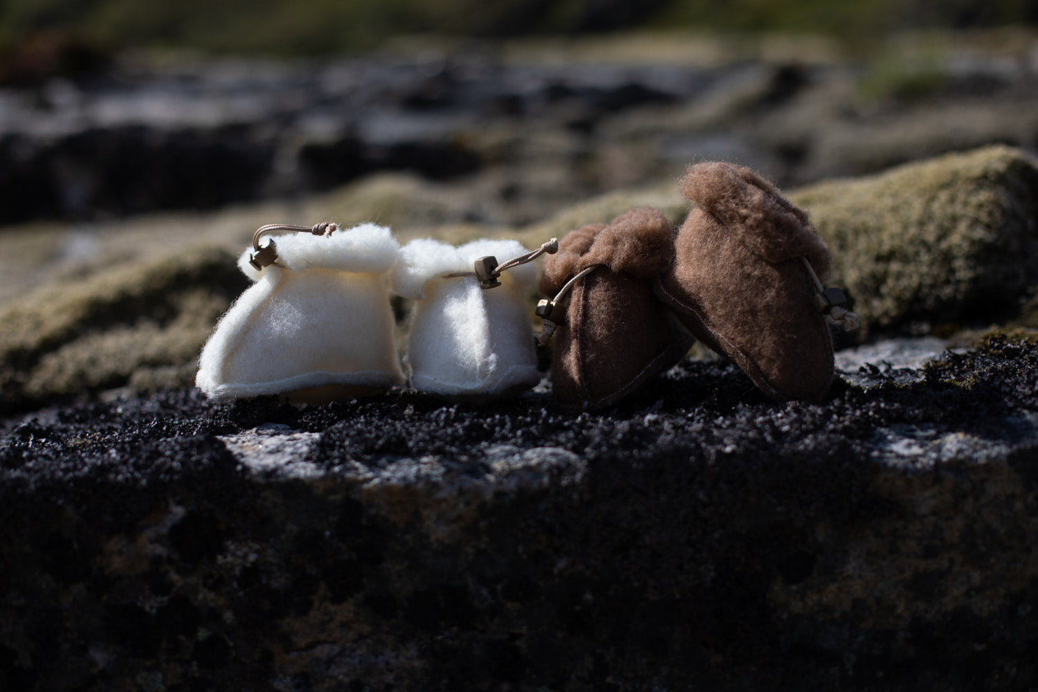 Babypantoffeln aus 100 % Bio-Schafwolle