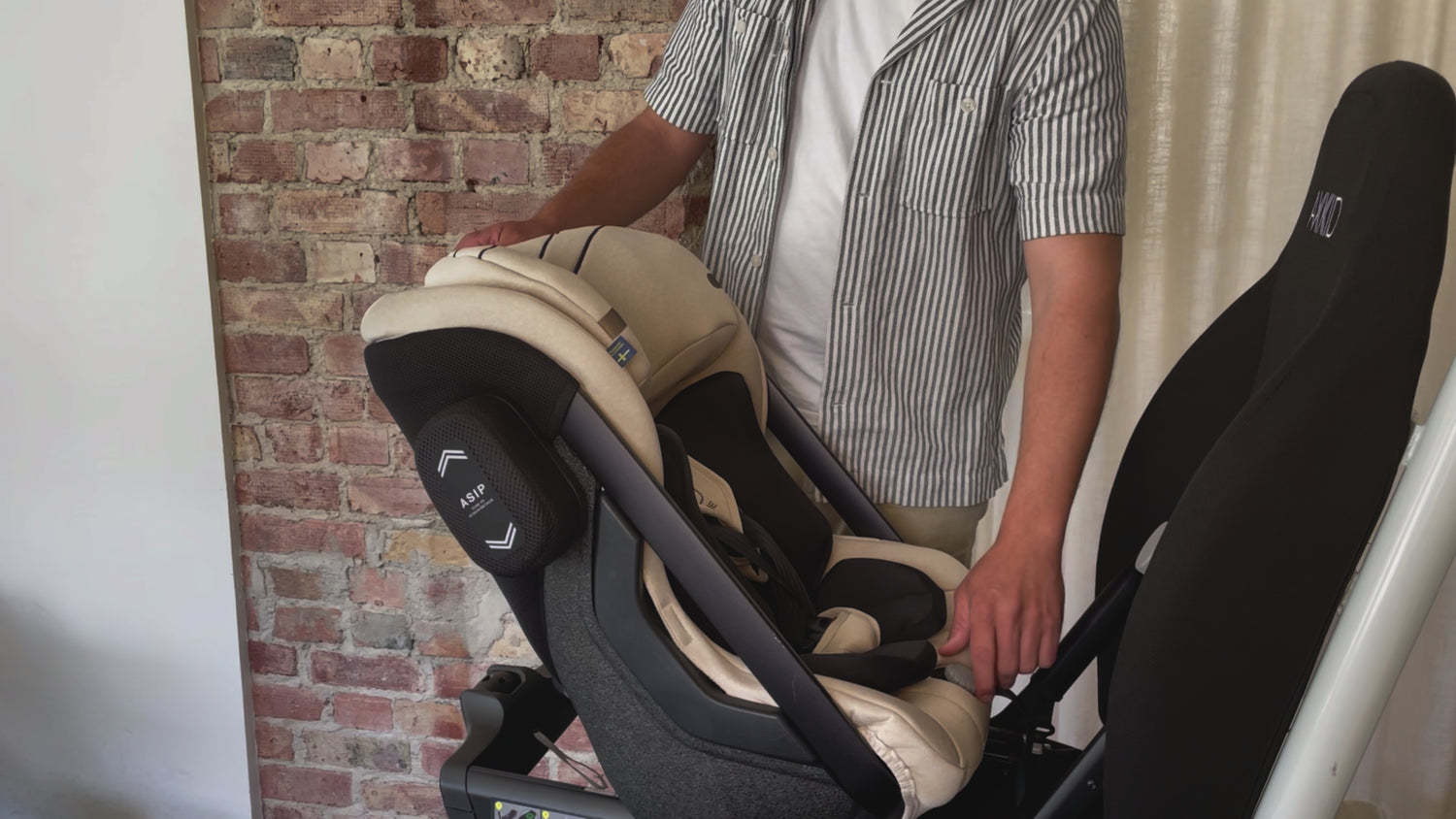 Axkid ONE 2 – Granite Melange – iSize 61–125 cm