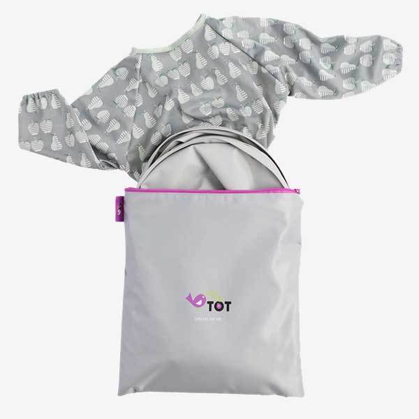 Tidy Tot Lätzchen und Tablett – SET – Graue Äpfel – Lätzchen mit Ärmeln – MamaMilla