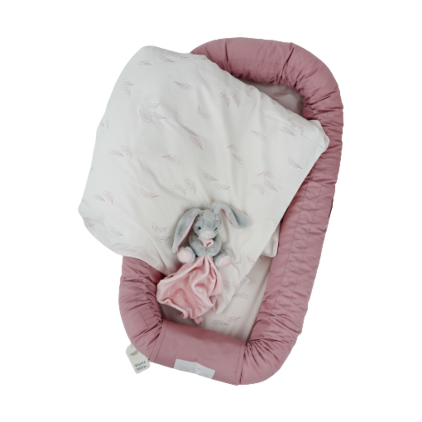 MamaMilla babysengetøj i økologisk bomuld - Rose feathers - Babysengetøj - MamaMilla